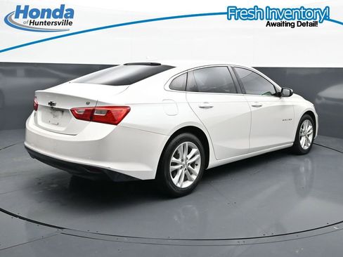Used 2016 Chevrolet Malibu LT FWD image 10
