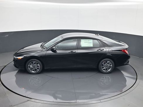 New 2026 Hyundai Elantra Blue image 20