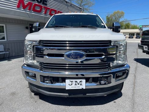 Used 2017 Ford F250 Lariat w/ Lariat Ultimate Package AWD/4WD image 2