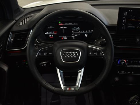 Used 2025 Audi SQ5 Premium Plus w/ Premium Plus Package AWD/4WD image 16