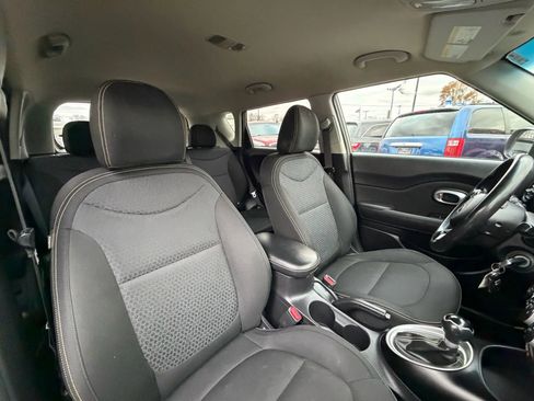 Used 2015 Kia Soul + image 31