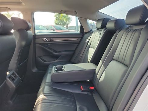 Certified 2018 Honda Accord Touring image 13