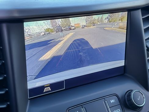 Used 2023 GMC Acadia SLT image 27