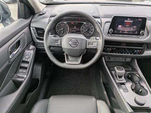 New 2026 Nissan Rogue SV image 15