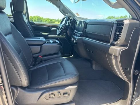 Used 2026 GMC Sierra 1500 SLT AWD/4WD image 21