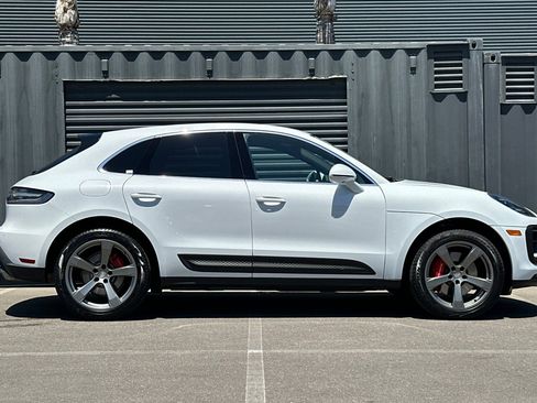 Certified 2023 Porsche Macan S AWD/4WD image 9