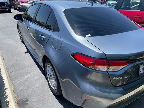 Used 2021 Toyota Corolla LE FWD image 6