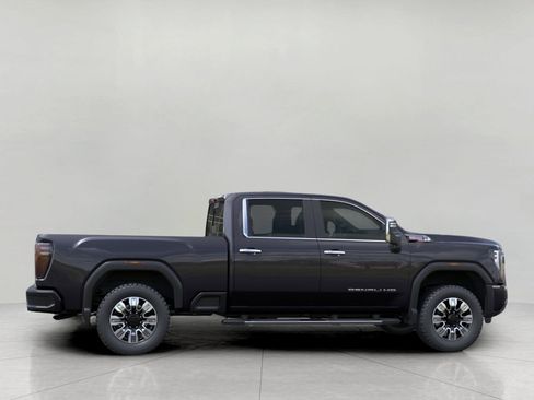 New 2026 GMC Sierra 2500 Denali AWD/4WD image 5