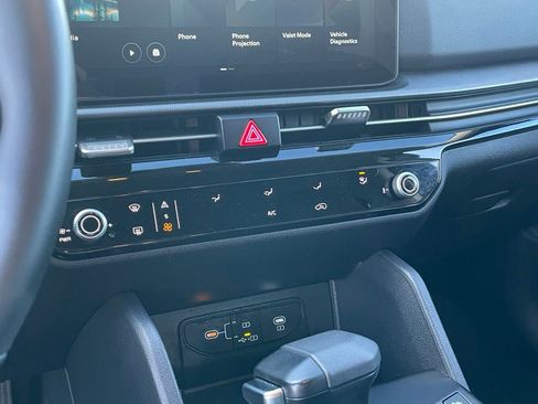 New 2026 Kia Sportage LX w/ LX Convenience Package image 17