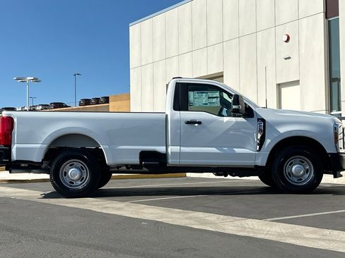New 2026 Ford F250 XL image 2