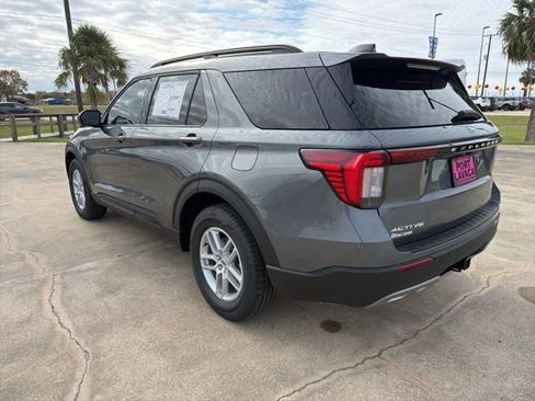 New 2026 Ford Explorer Active w/ Active Comfort Package image 5