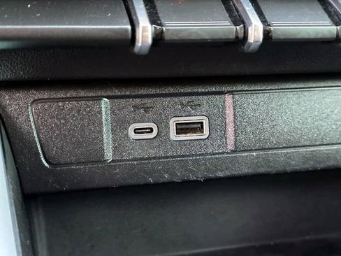 Used 2025 Chevrolet Colorado Trail Boss AWD/4WD image 20