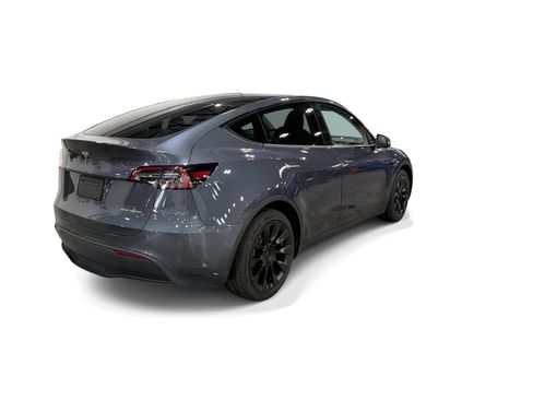 Certified 2023 Tesla Model Y Long Range AWD/4WD image 6