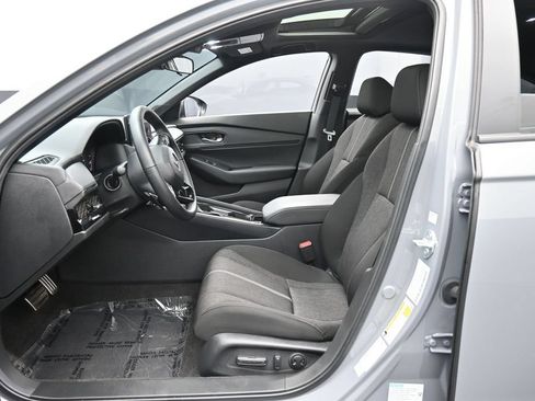 Used 2025 Honda Accord Sport image 20