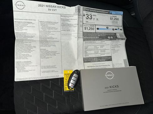 Used 2021 Nissan Kicks SV w/ Interior Electronics Package FWD image 4