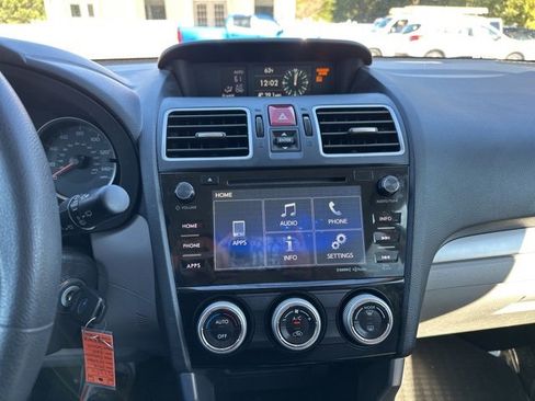 Used 2018 Subaru Forester 2.5i Premium image 16