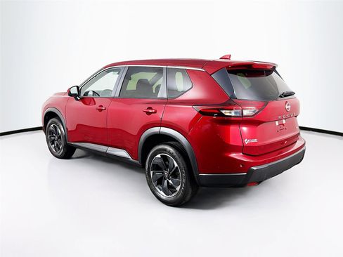 Used 2025 Nissan Rogue SV AWD/4WD image 5