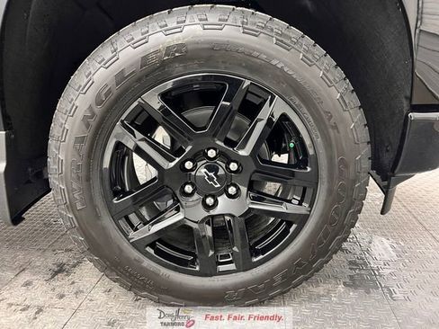 New 2026 Chevrolet Silverado 1500 Custom w/ Turbomax Blackout Package AWD/4WD image 20