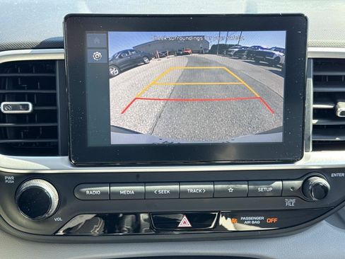 Certified 2023 Hyundai Venue SEL w/ Cargo Package FWD image 6