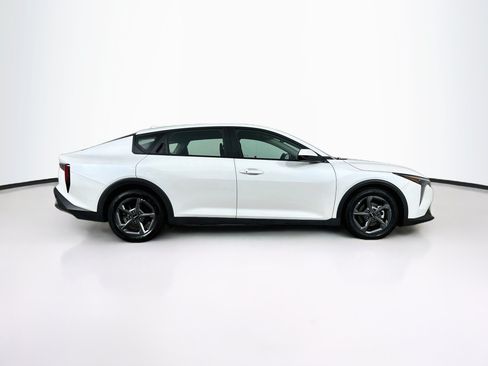 Used 2025 Kia K4 FWD image 10