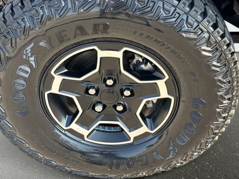 Used 2022 Jeep Gladiator Mojave w/ LED Lighting Group AWD/4WD image 11