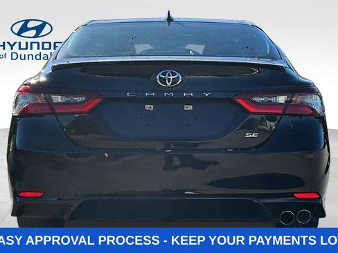 Used 2022 Toyota Camry SE FWD image 7