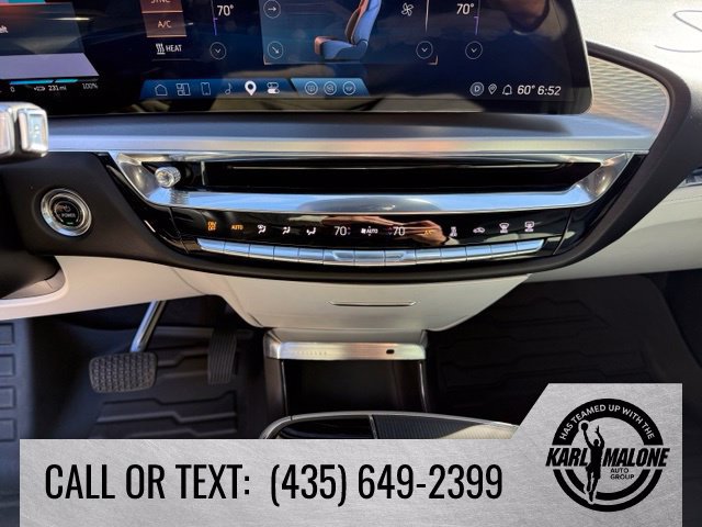 Used 2024 Cadillac Lyriq Luxury AWD/4WD image 22
