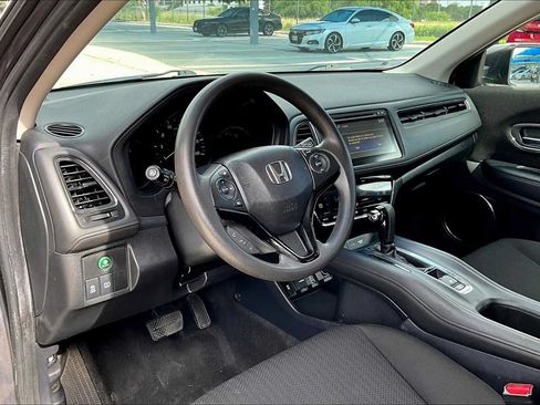 Used 2017 Honda HR-V EX image 17