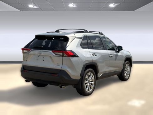 Used 2025 Toyota RAV4 XLE Premium w/ Weather Package AWD/4WD image 9