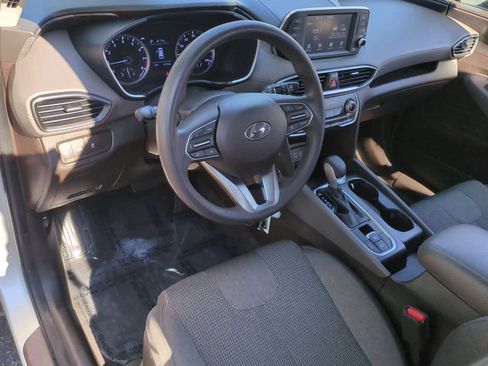Used 2020 Hyundai Santa Fe SE image 10
