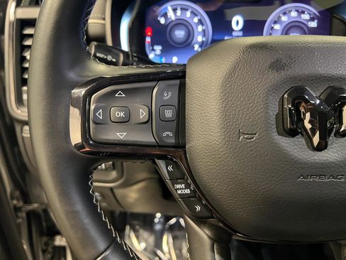 Used 2025 RAM 1500 Limited image 13