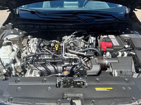 Used 2025 Nissan Altima 2.5 SV image 30