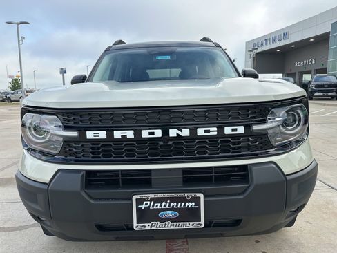 New 2025 Ford Bronco Sport Outer Banks image 3