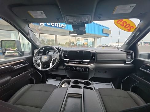 Used 2025 Chevrolet Silverado 2500 LT w/ Convenience Package AWD/4WD image 19