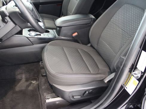 Used 2023 Ford Escape Active AWD/4WD image 10