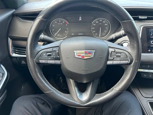 Used 2023 Cadillac XT4 Sport FWD image 15