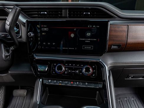 Used 2024 GMC Sierra 2500 Denali Ultimate image 24