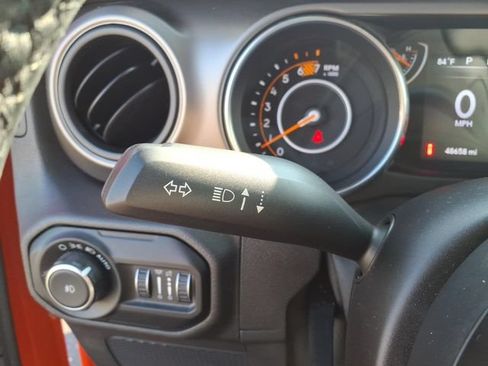Used 2018 Jeep Wrangler Unlimited Sport S AWD/4WD image 22