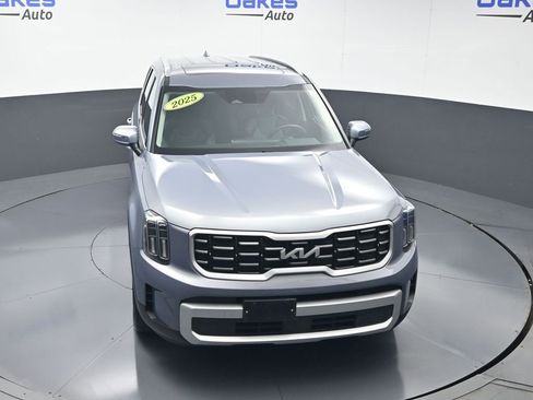 Used 2025 Kia Telluride S AWD/4WD image 51
