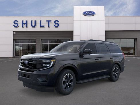 New 2026 Ford Expedition Active image 1