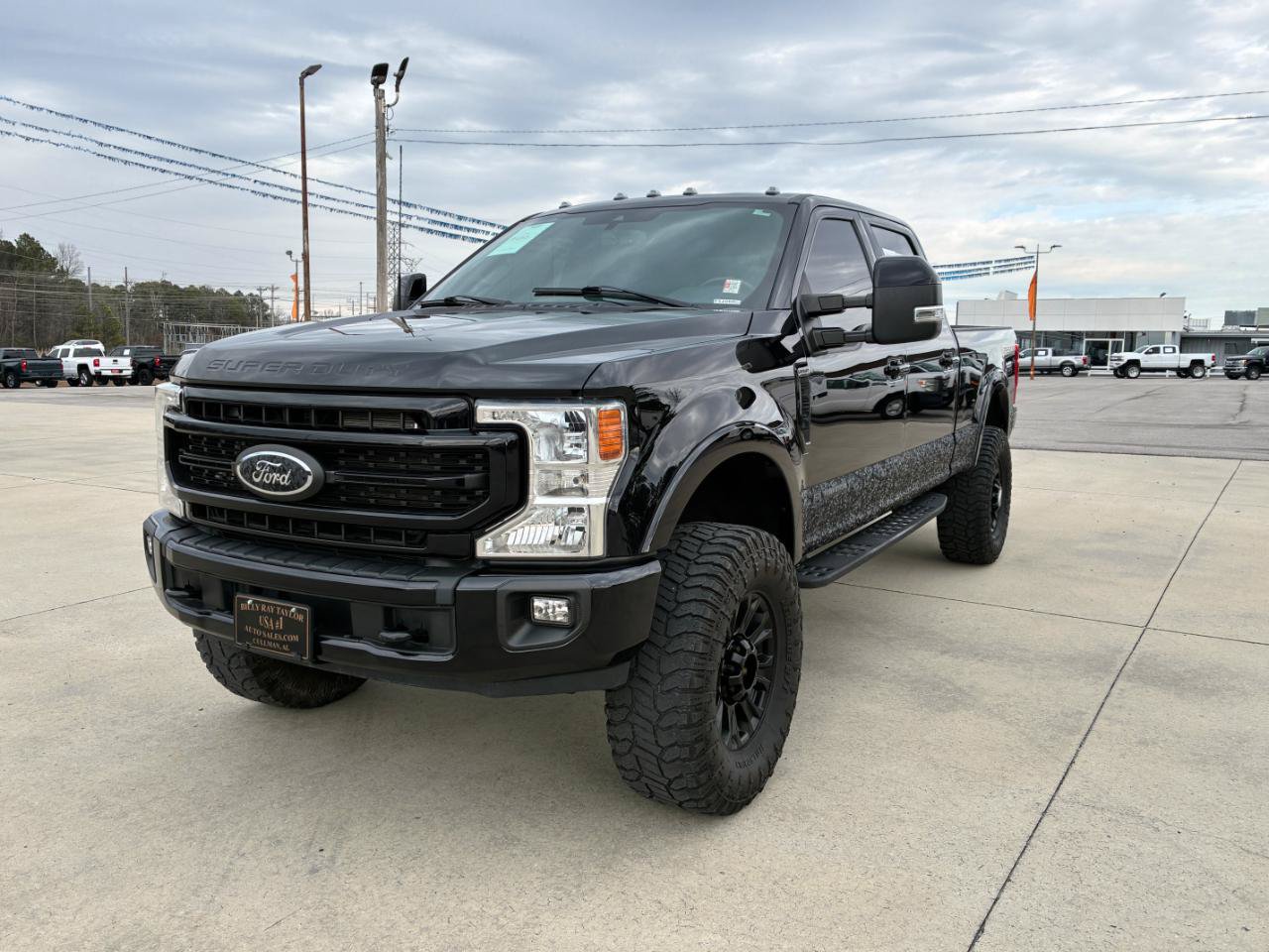 Used 2022 Ford F250 4x4 Crew Cab Super Duty image 2