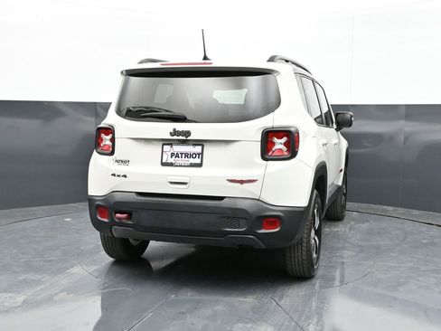 Used 2020 Jeep Renegade Trailhawk w/ UConnect 8.4 Nav Group AWD/4WD image 2