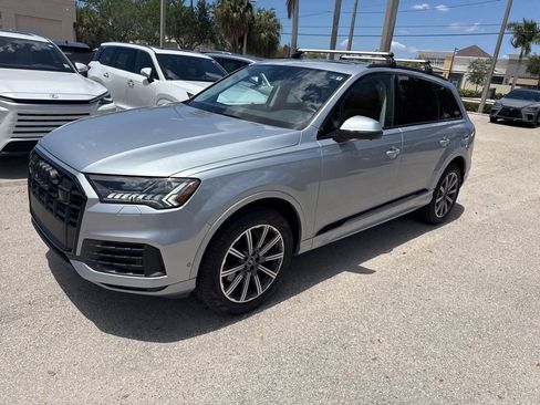 Used 2023 Audi Q7 2.0T Premium Plus w/ Premium Plus Package AWD/4WD image 3