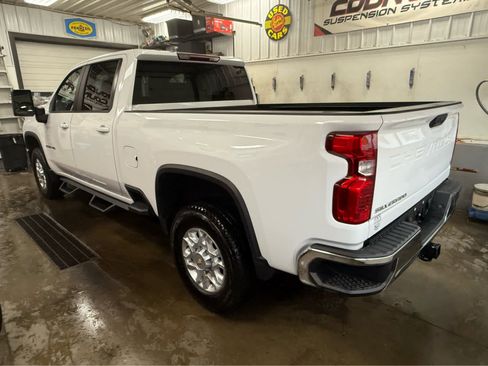 Used 2024 Chevrolet Silverado 2500 LT image 7
