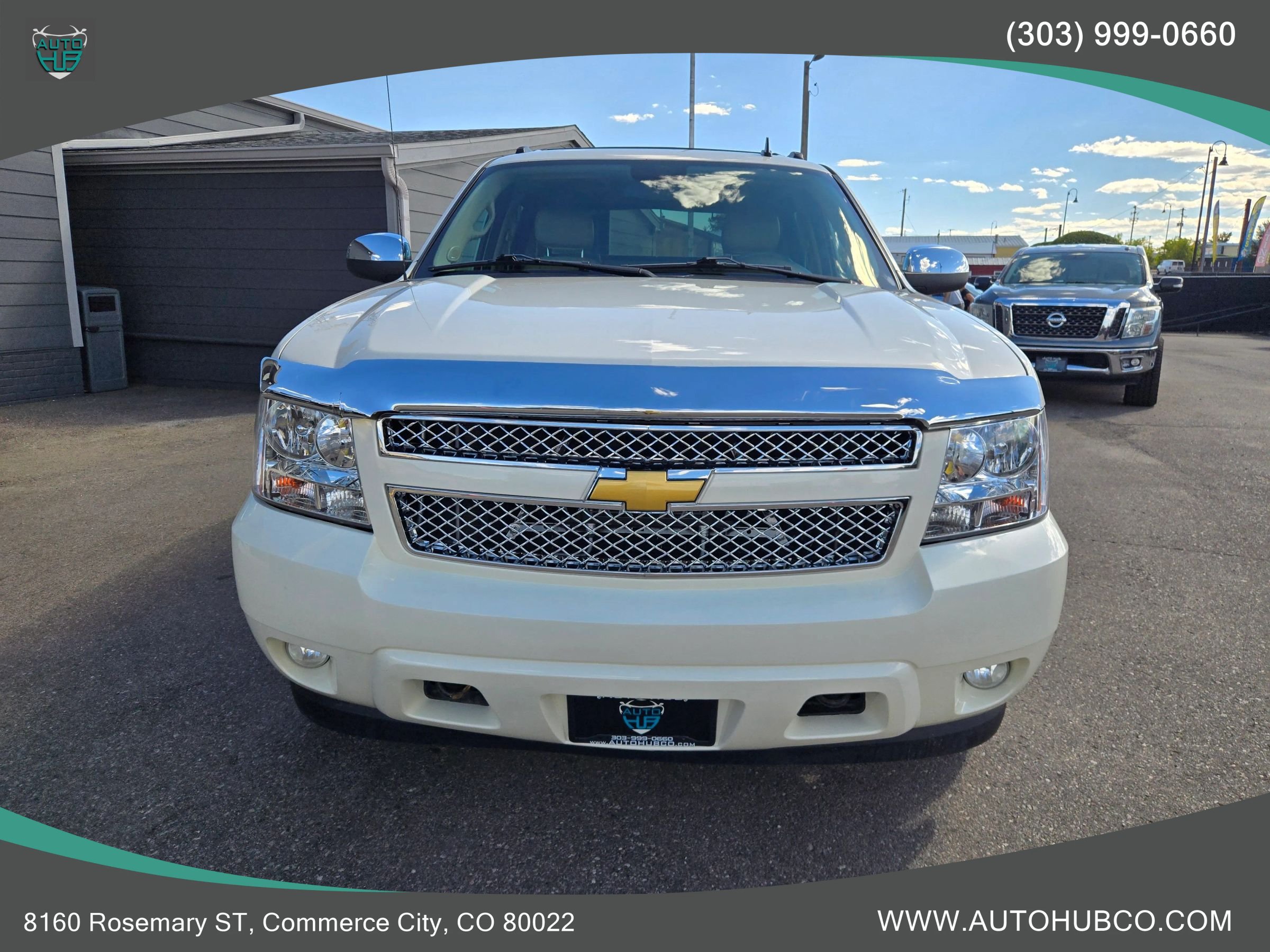 Used 2013 Chevrolet Avalanche LTZ AWD/4WD image 3