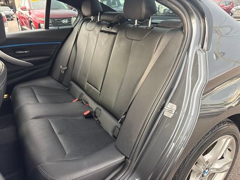 Used 2018 BMW 340i xDrive Sedan AWD/4WD image 12