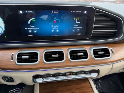 Used 2022 Mercedes-Benz GLE 350 w/ AMG Line Exterior image 39