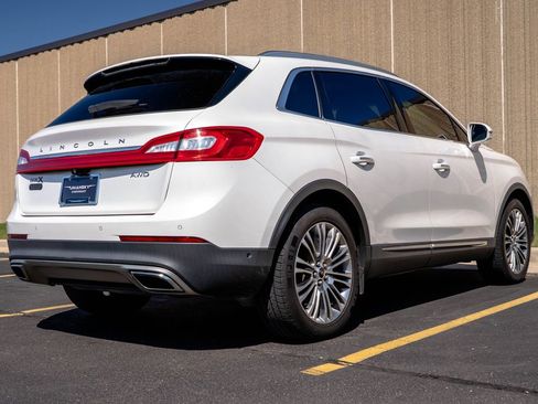 Used 2018 Lincoln MKX Reserve w/ Driver Assistance Package image 9