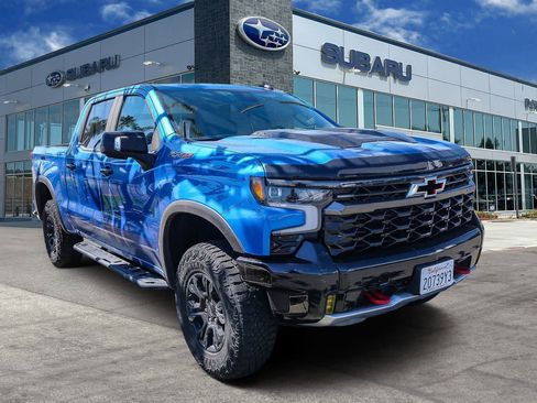 Used 2024 Chevrolet Silverado 1500 ZR2 w/ Technology Package AWD/4WD image 6