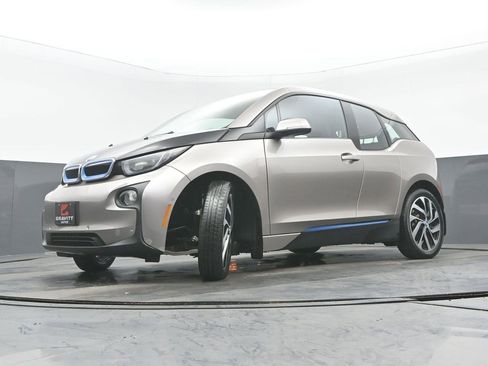 Used 2014 BMW i3 w/ Range Extender image 28